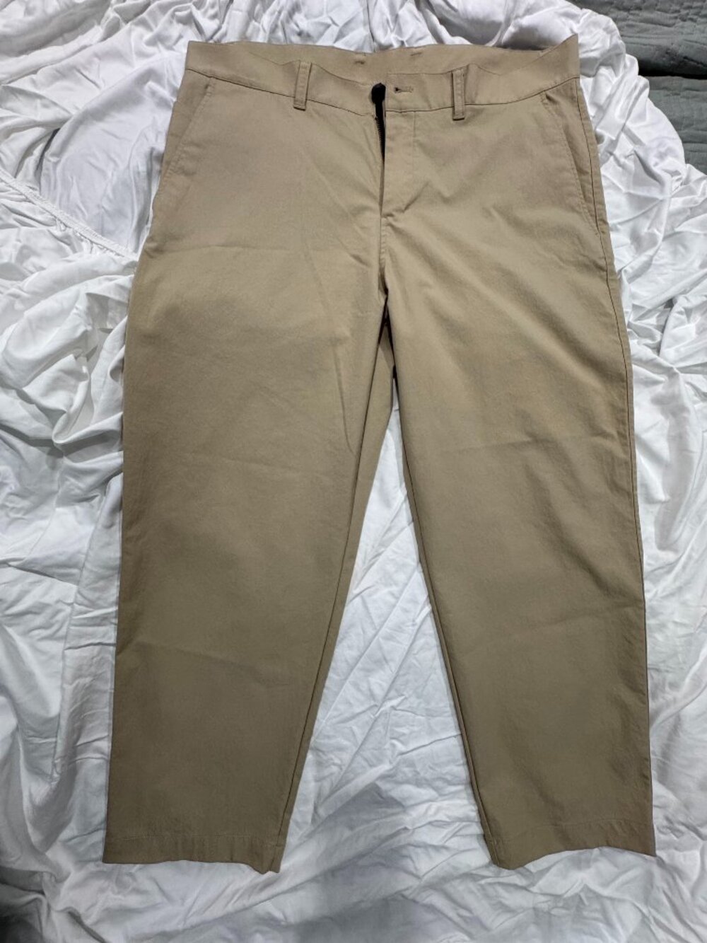 Lululemon tan/cream trousers 40x27